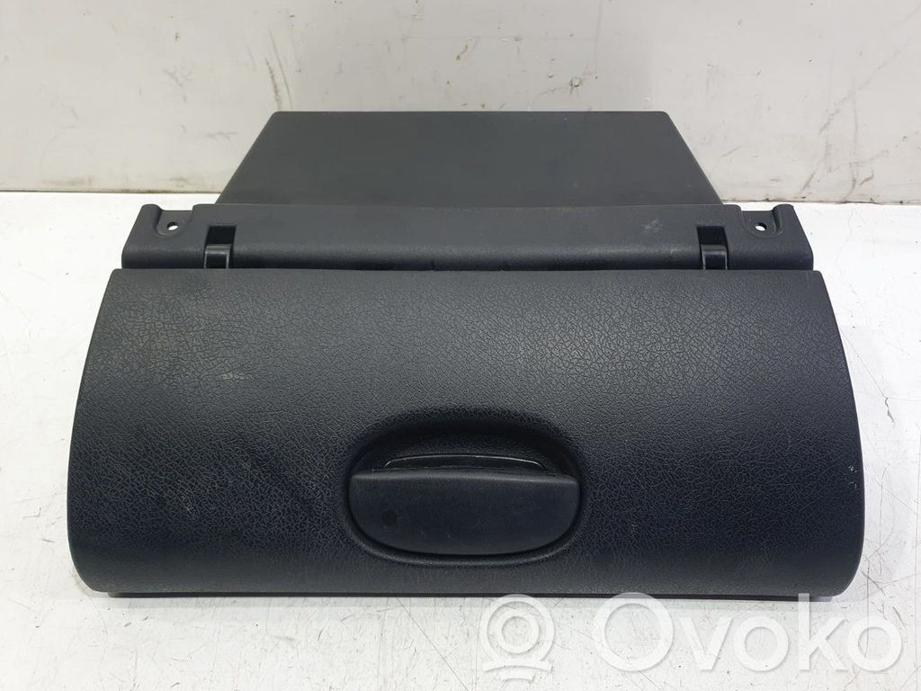 Opel Corsa B Daiktadėžė 