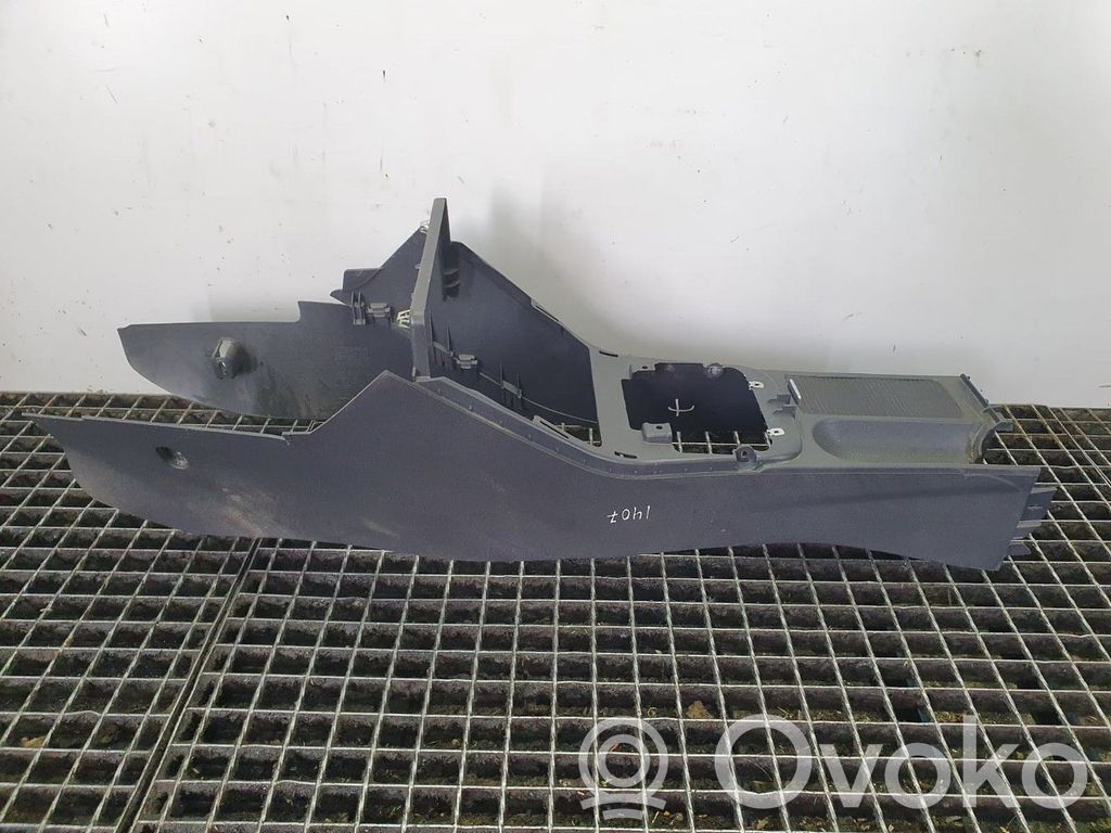 Центральная консоль   5M1863243B