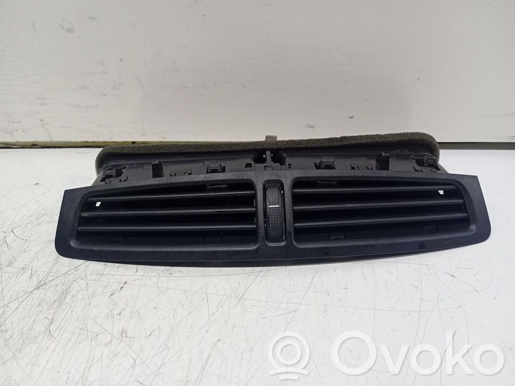 Grilă ventilație spate   746700103