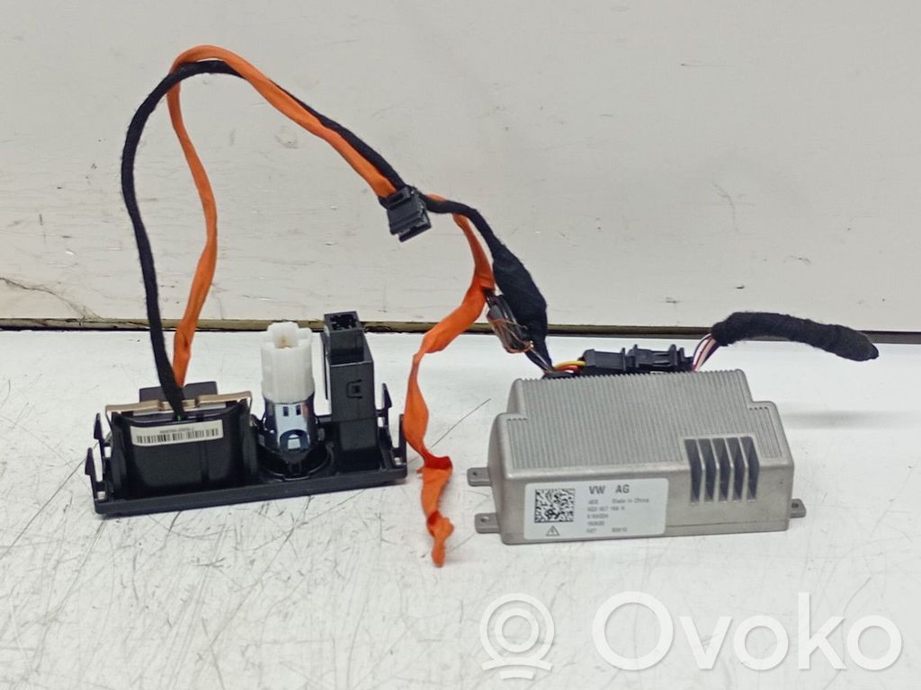 Inversor/convertidor de voltaje   5Q0907155H