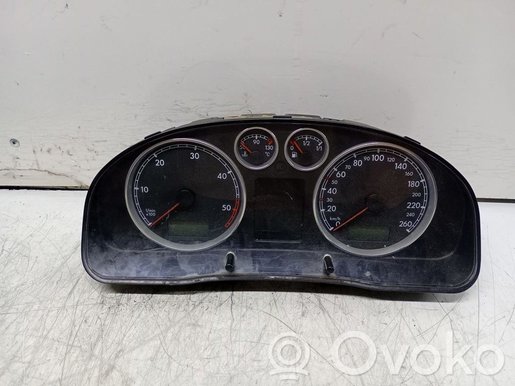 Volkswagen PASSAT B5.5 Alte piese panou de bord 