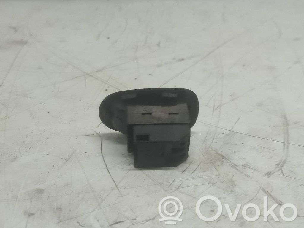 Przyciski szyb   1M0959855