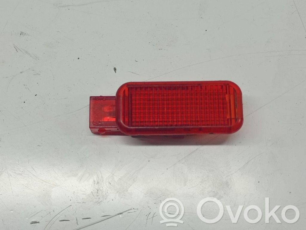 Audi A6 S6 C5 4B Lampă interior ușă față 
