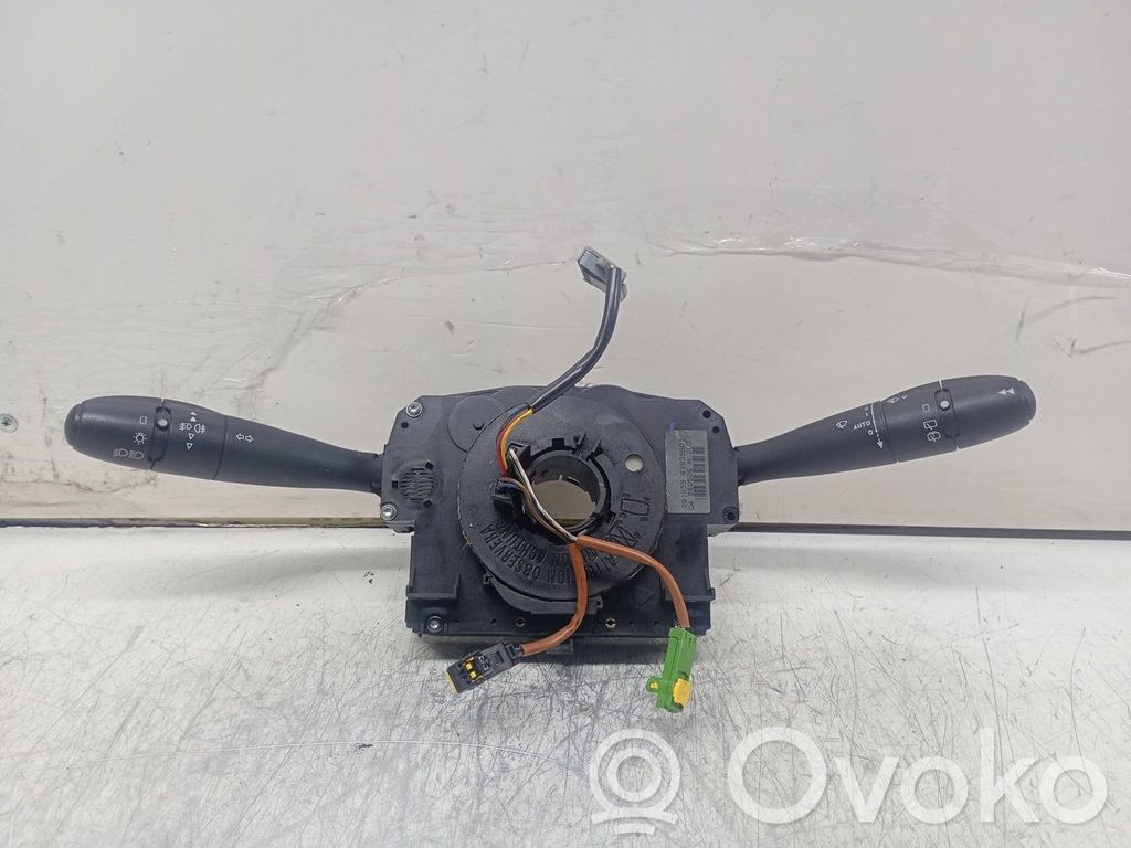 Peugeot 407 Boutons / interrupteurs volant