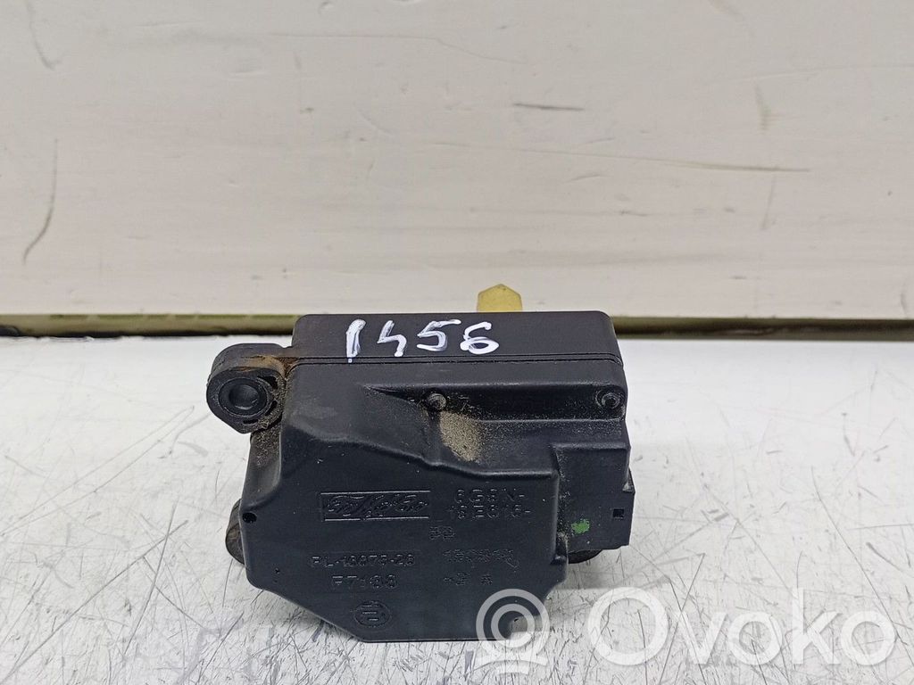 Volvo S80 Ilmastointilaitteen läpän käyttölaite/moottori (A/C) 