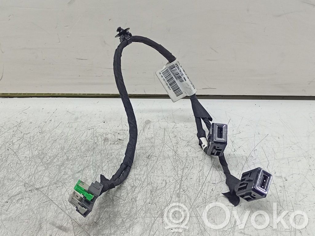 Enchufe conector USB   9806059680