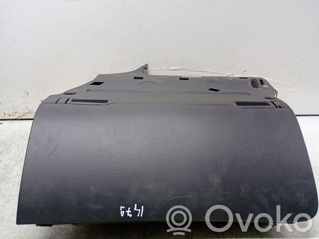 Guantera   4F1857035
