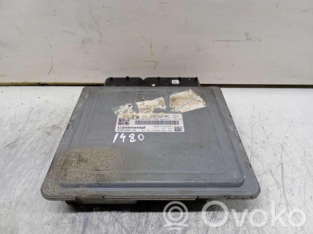 Volkswagen Jetta VI Unité de commande, module ECU de moteur 