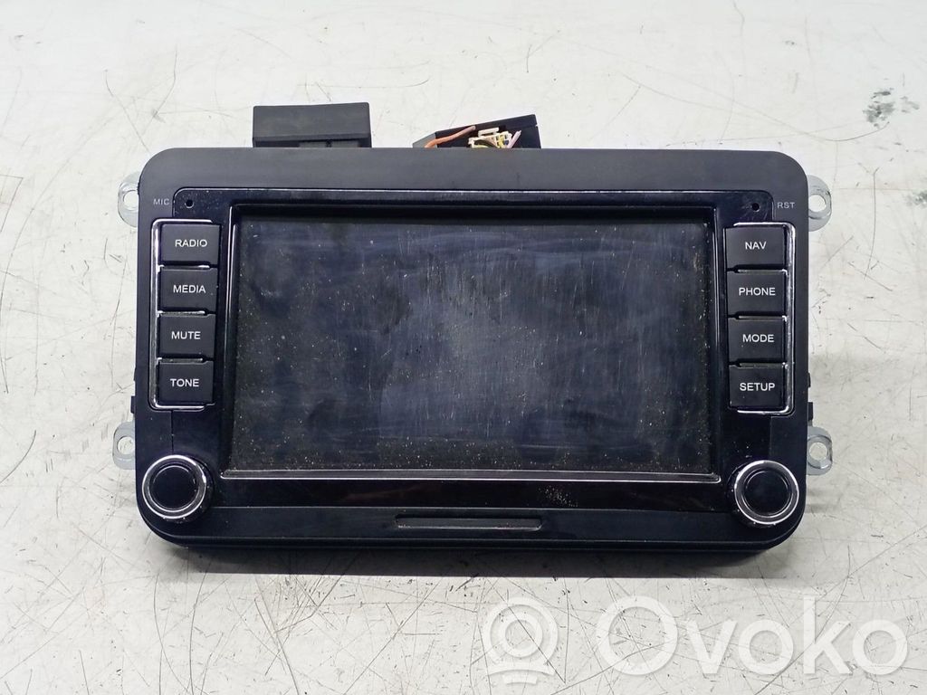 Volkswagen Jetta VI Panel / Radioodtwarzacz CD/DVD/GPS 