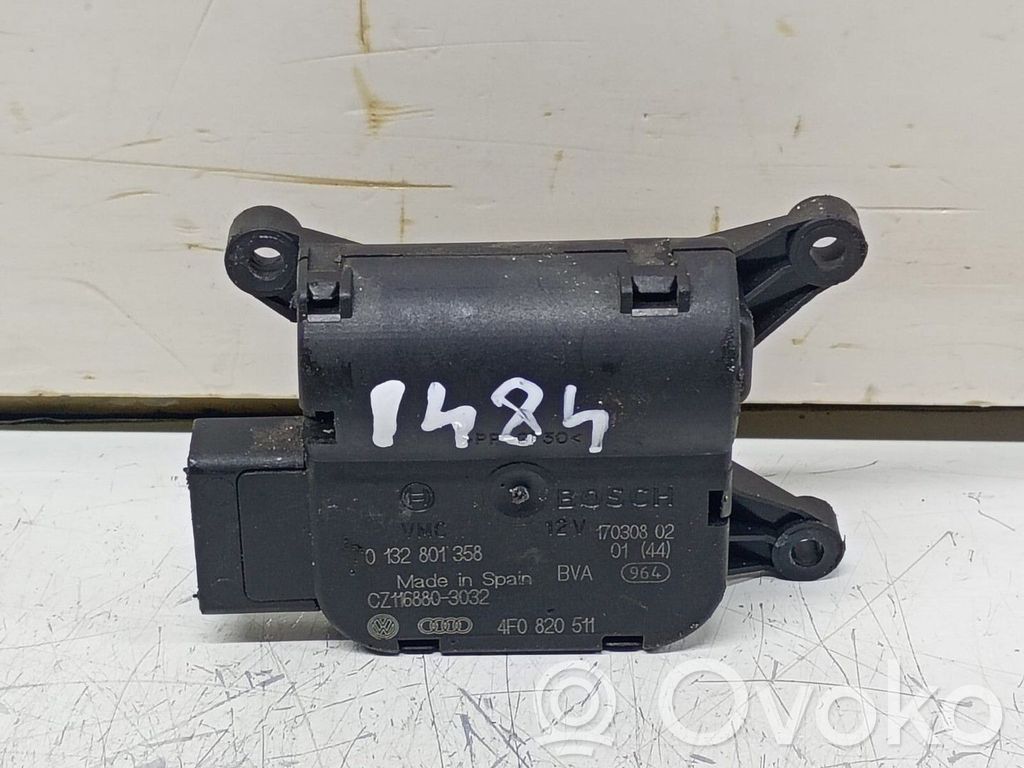 Audi A6 S6 C6 4F Ilmastointilaitteen läpän käyttölaite/moottori (A/C) 