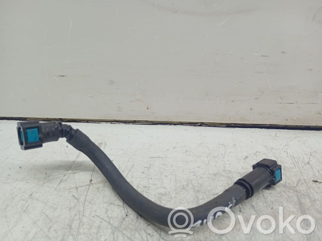 Volvo V60 Conductă alimentare combustibil 
