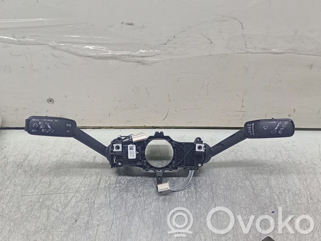 Skoda Karoq Boutons / interrupteurs volant 