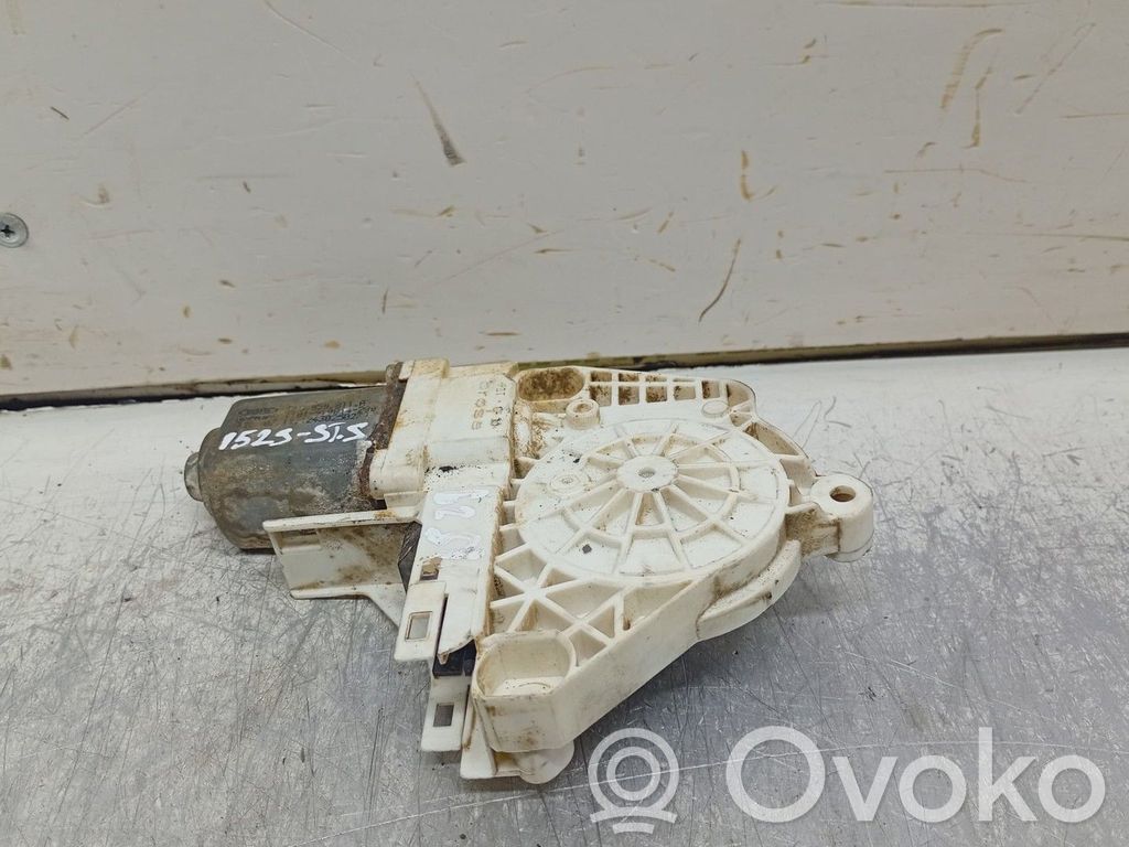 Volkswagen Touareg II Motor macara geam ușă spate 