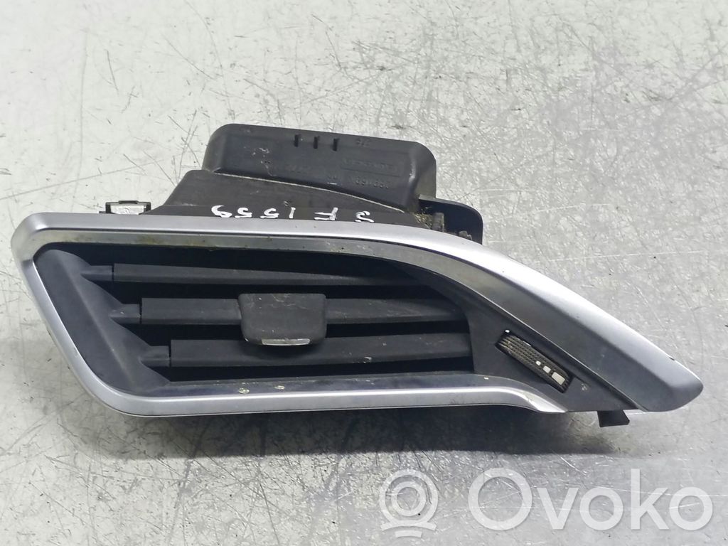 Peugeot 2008 I Rejilla de ventilación trasera 