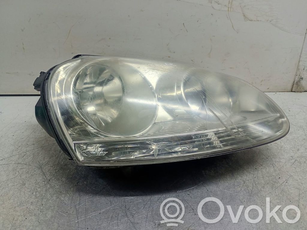 Volkswagen Golf V Lampa przednia 
