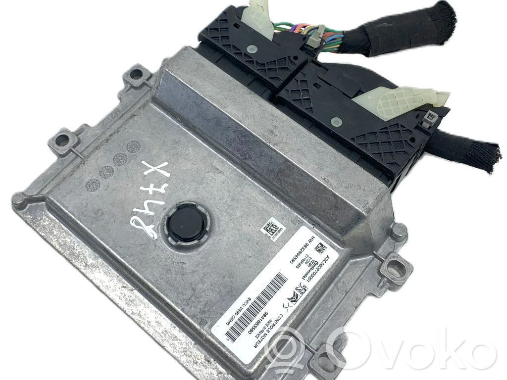 Opel Corsa F Engine control unit/module 
