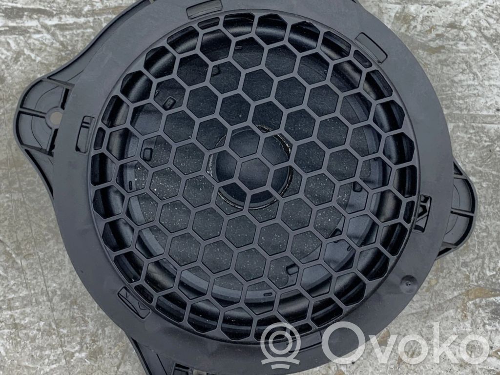 Opel Astra L Altavoz de alta frecuencia en la puerta delantera 