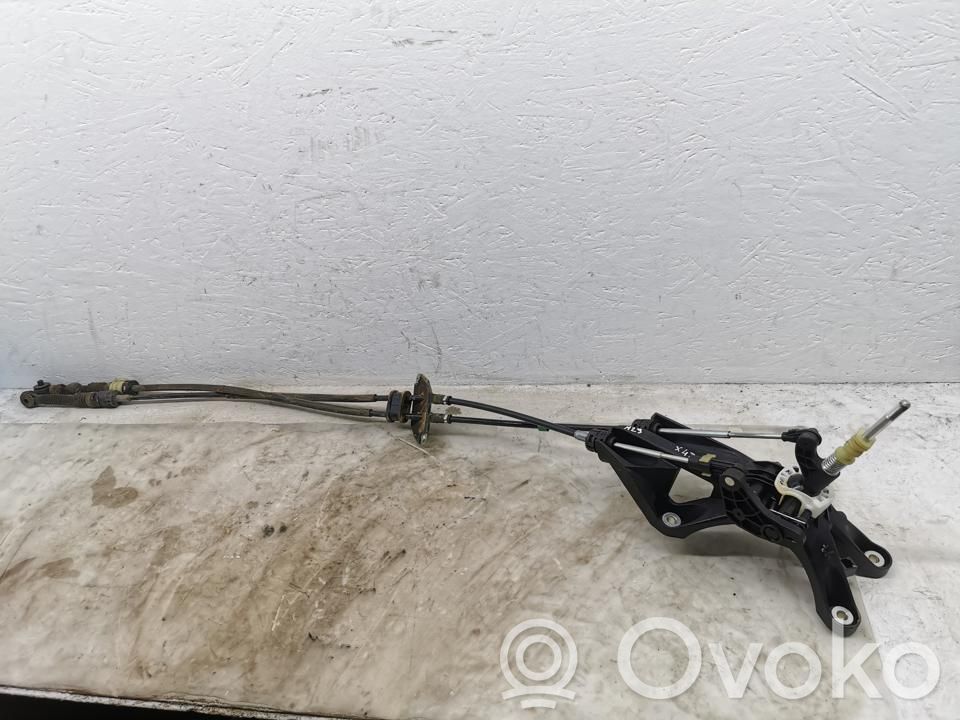 Mazda CX-3 Pavarų perjungimo svirtis 
