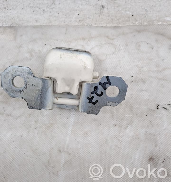 Renault Captur Rear door upper hinge 
