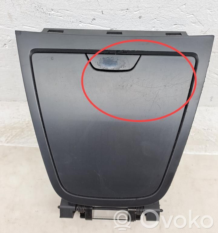 Renault Captur Daiktadėžės (bordačioko) komplektas 
