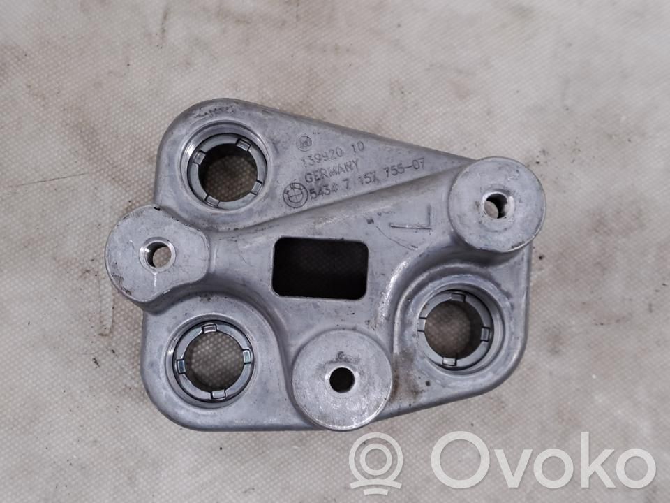 Dzinēja spilvens   7157755,X6715