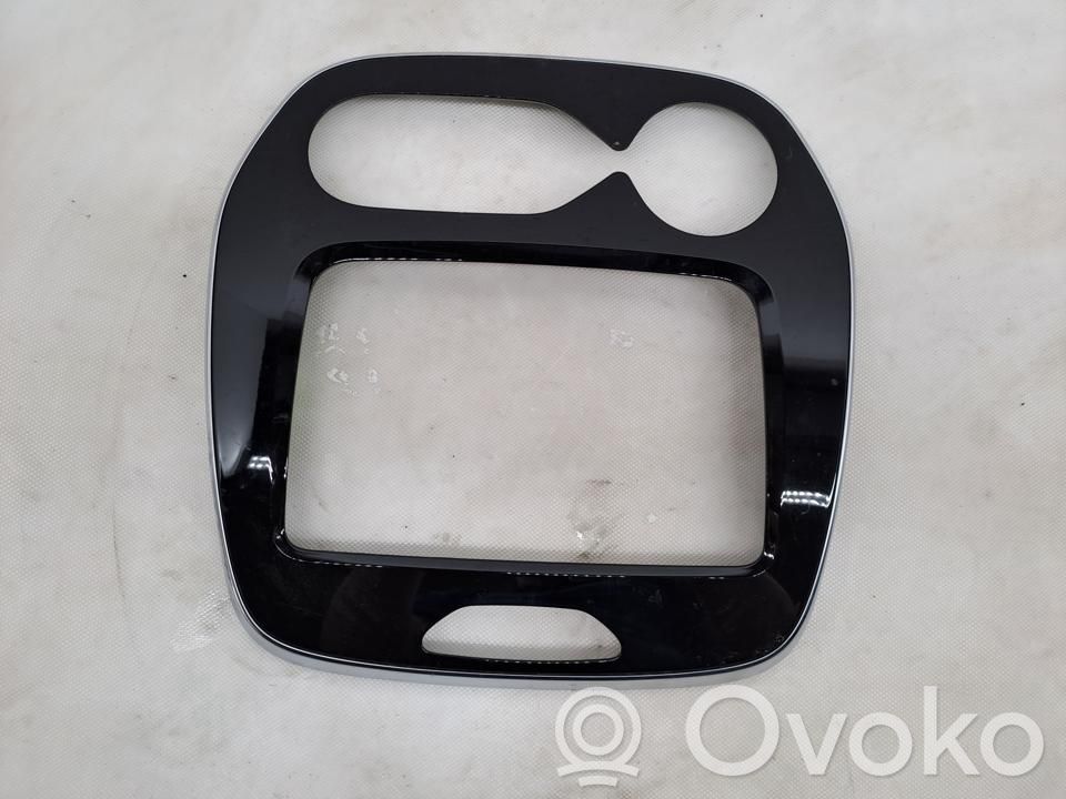 Renault Captur Panel trim 
