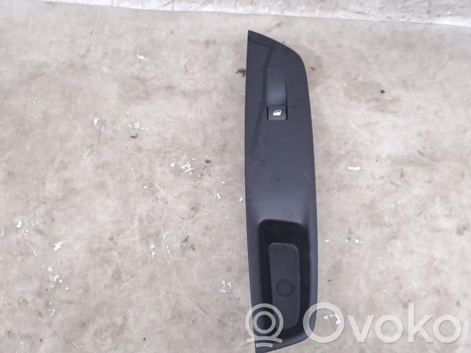 Opel Mokka B Electric window control switch 