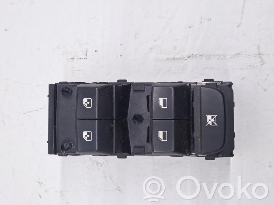 KIA Ceed Interruptor del elevalunas eléctrico 