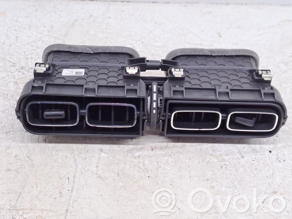 Citroen C3 Dysze / Kratki środkowego nawiewu deski rozdzielczej 