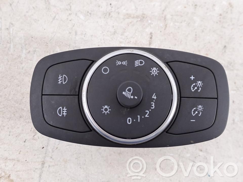 Ford Focus Light switch 