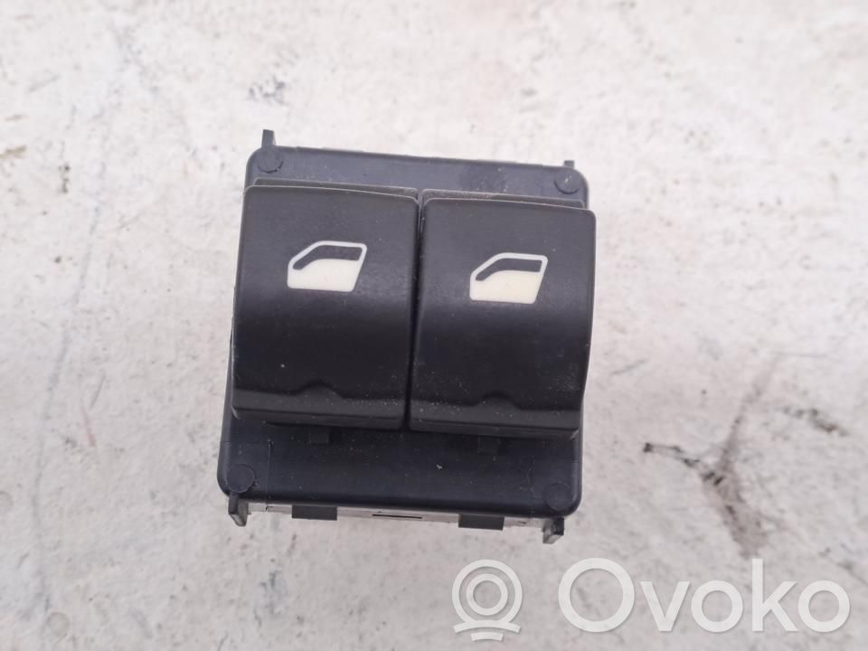 Citroen C4 Cactus Electric window control switch 