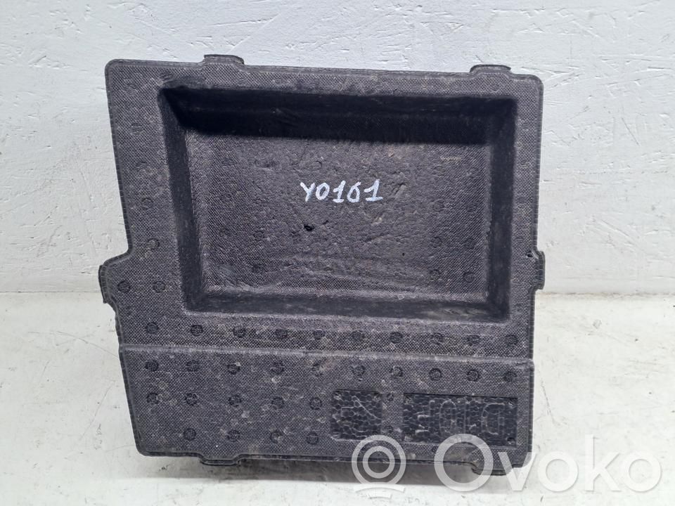 Mazda CX-3 Tool box 