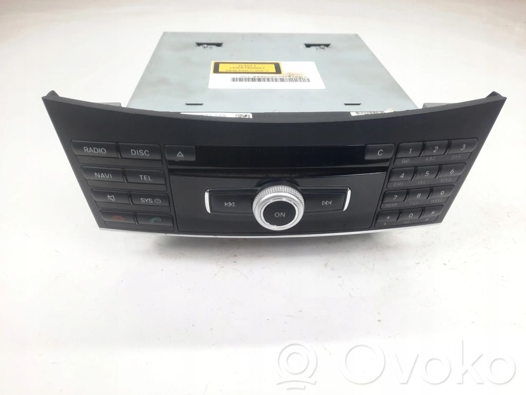 Mercedes-Benz E W212 Panel / Radioodtwarzacz CD/DVD/GPS 