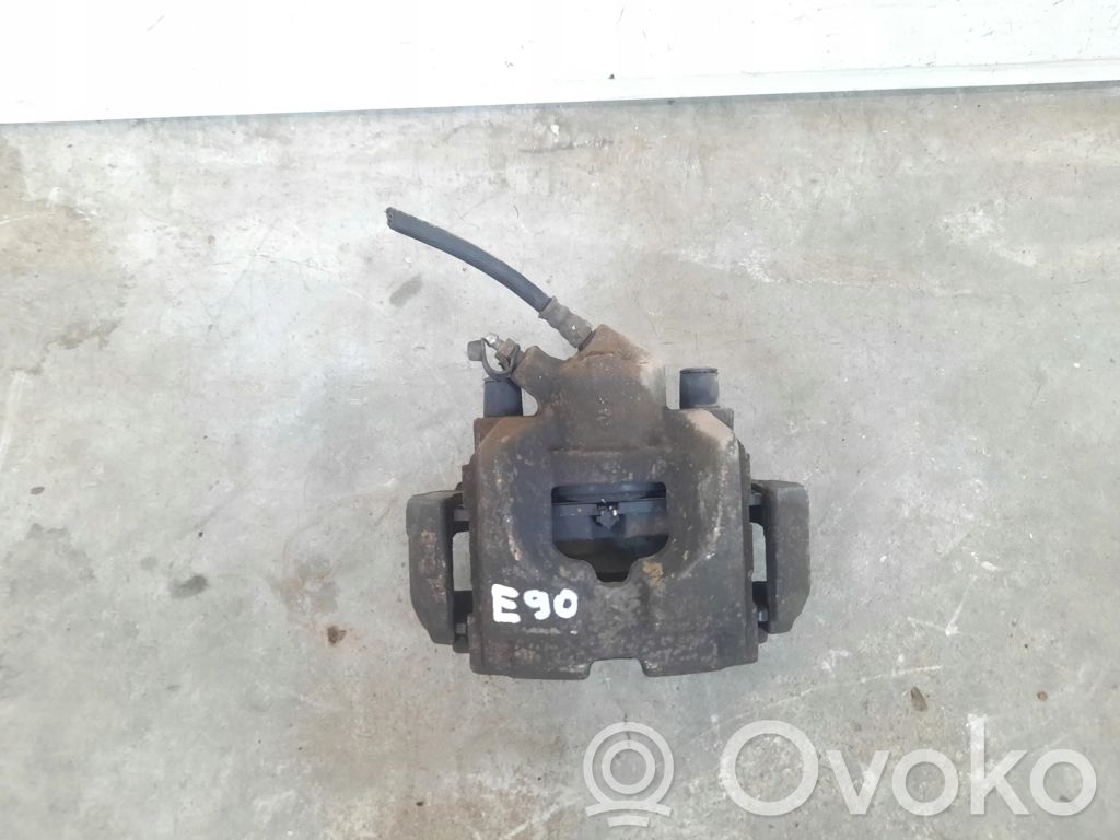 Caliper de freno delantero