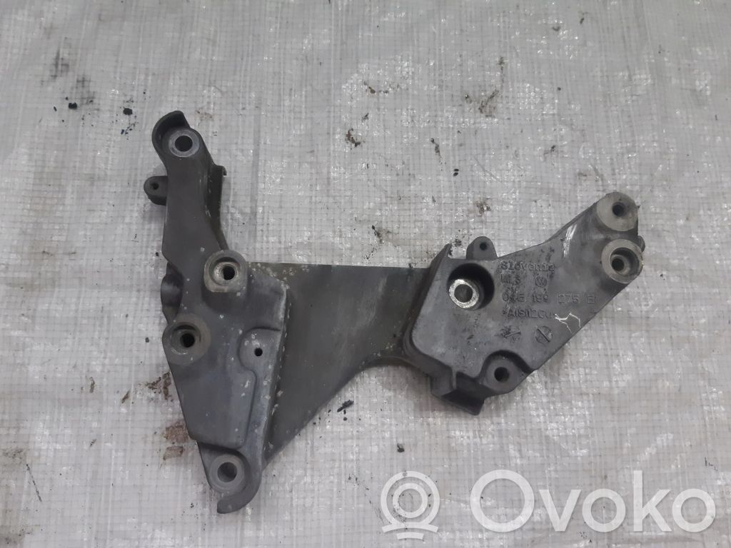 Volkswagen Golf VII Engine mounting bracket 