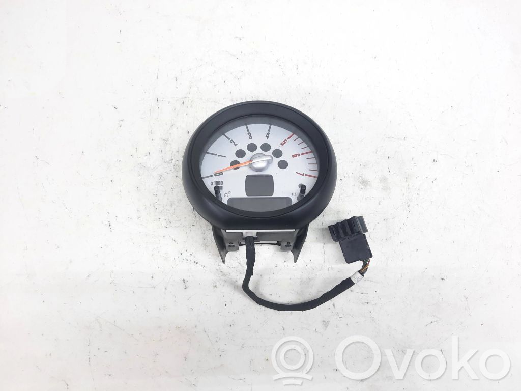 Mini Cooper Countryman R60 Speedometer (instrument cluster) 