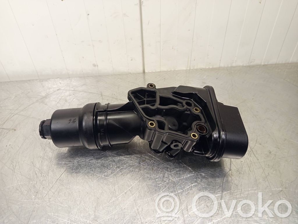 Audi A6 S6 C6 4F Supporto di montaggio del filtro dell’olio 