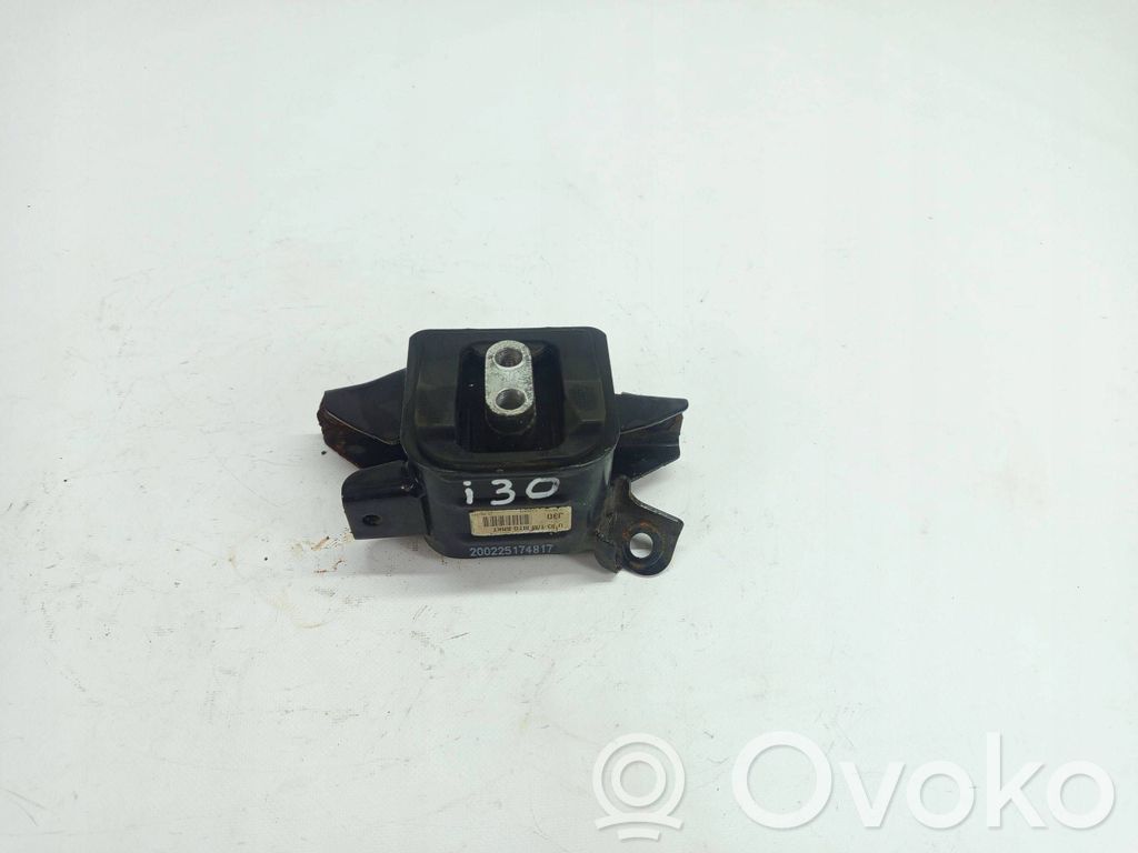 Hyundai i30 Gearbox mounting bracket 