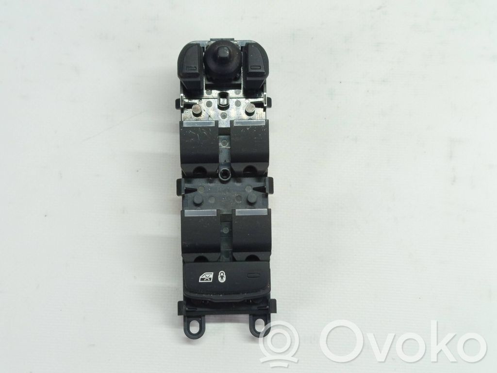 Jaguar XE Electric window control switch 