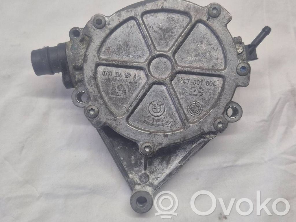 BMW X5 F15 Vacuum pump 