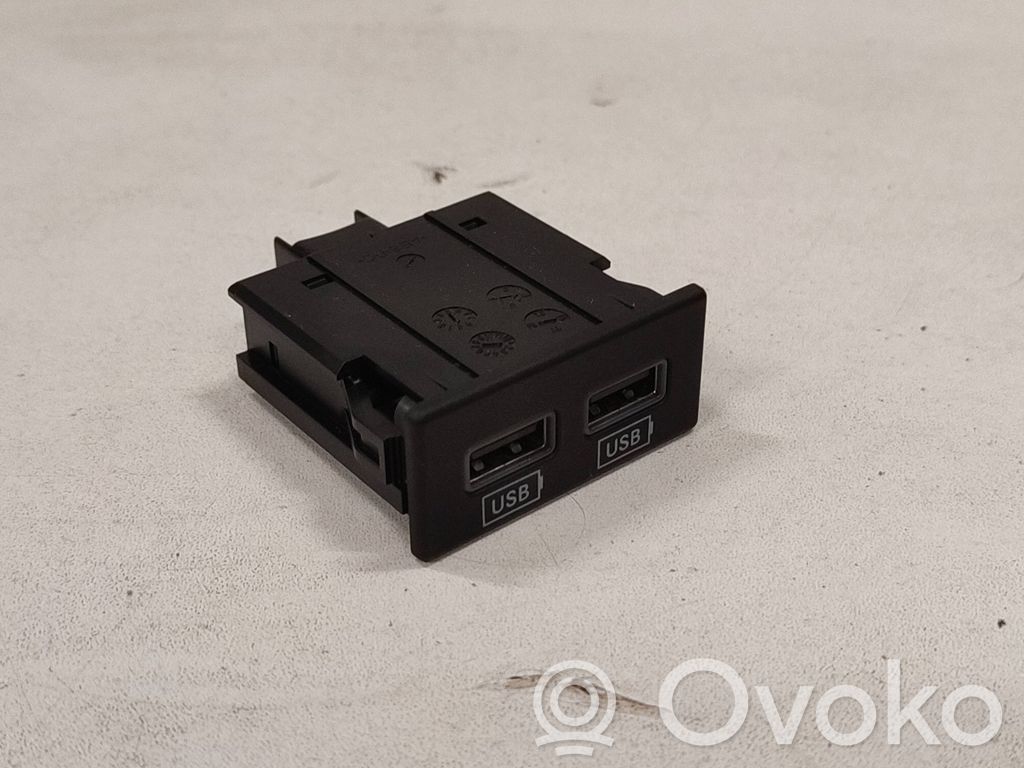 Dodge Charger USB socket connector 