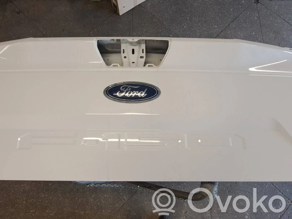 Tailgate/trunk/boot lid