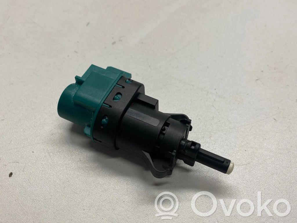 Jaguar XJ X350 Brake pedal sensor switch 
