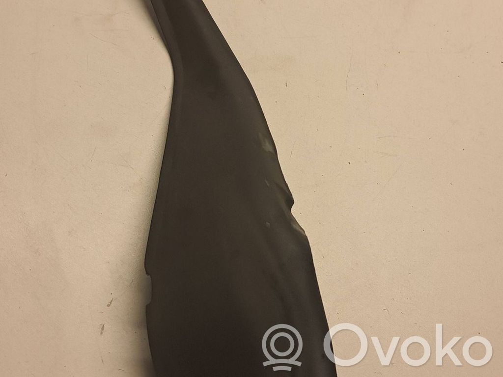 Chrysler Pacifica Windshield trim 