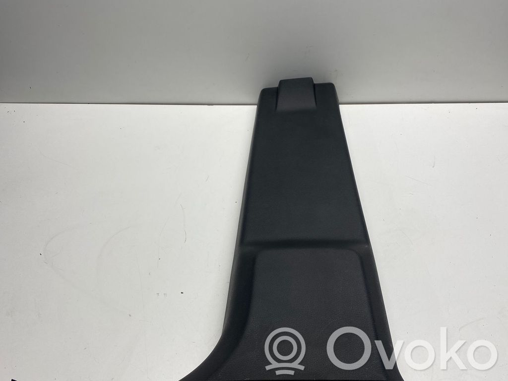 Dodge RAM (B) pillar trim (bottom) 