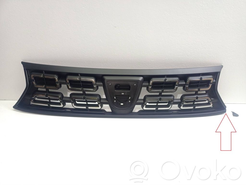 Dacia Duster II Front grill 