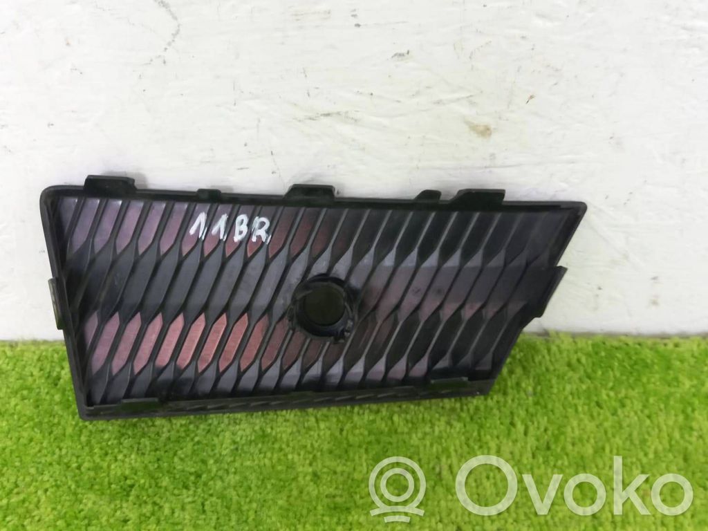 Audi Q6 e-tron Front bumper lower grill 
