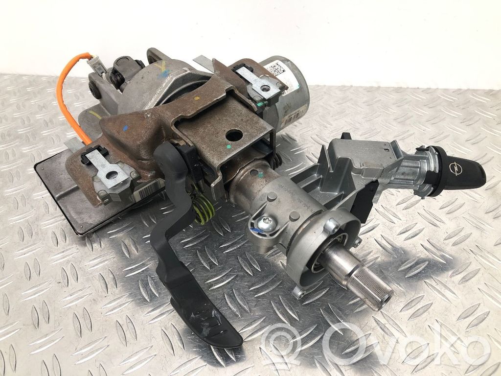 Opel Corsa D Steering wheel axle set 