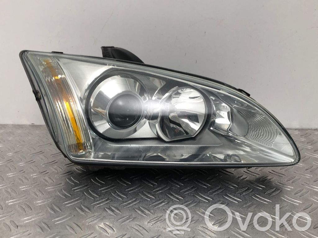 Ford Focus Headlight/headlamp 