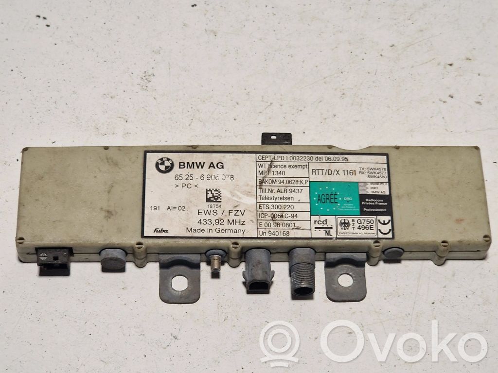 BMW 5 E39 Antenos stiprintuvas 